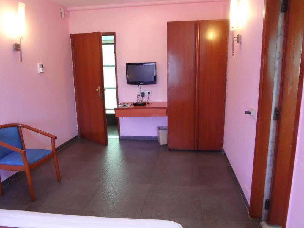 Hotel Jayshree Domestic Airport Bombay Extérieur photo