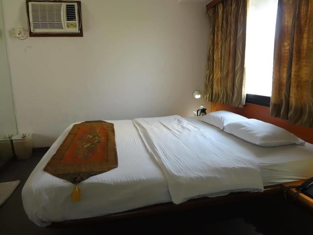 Hotel Jayshree Domestic Airport Bombay Extérieur photo